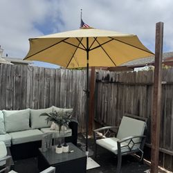 Outdoor Patio Umbrella with Heavy Base – Beige/Tan