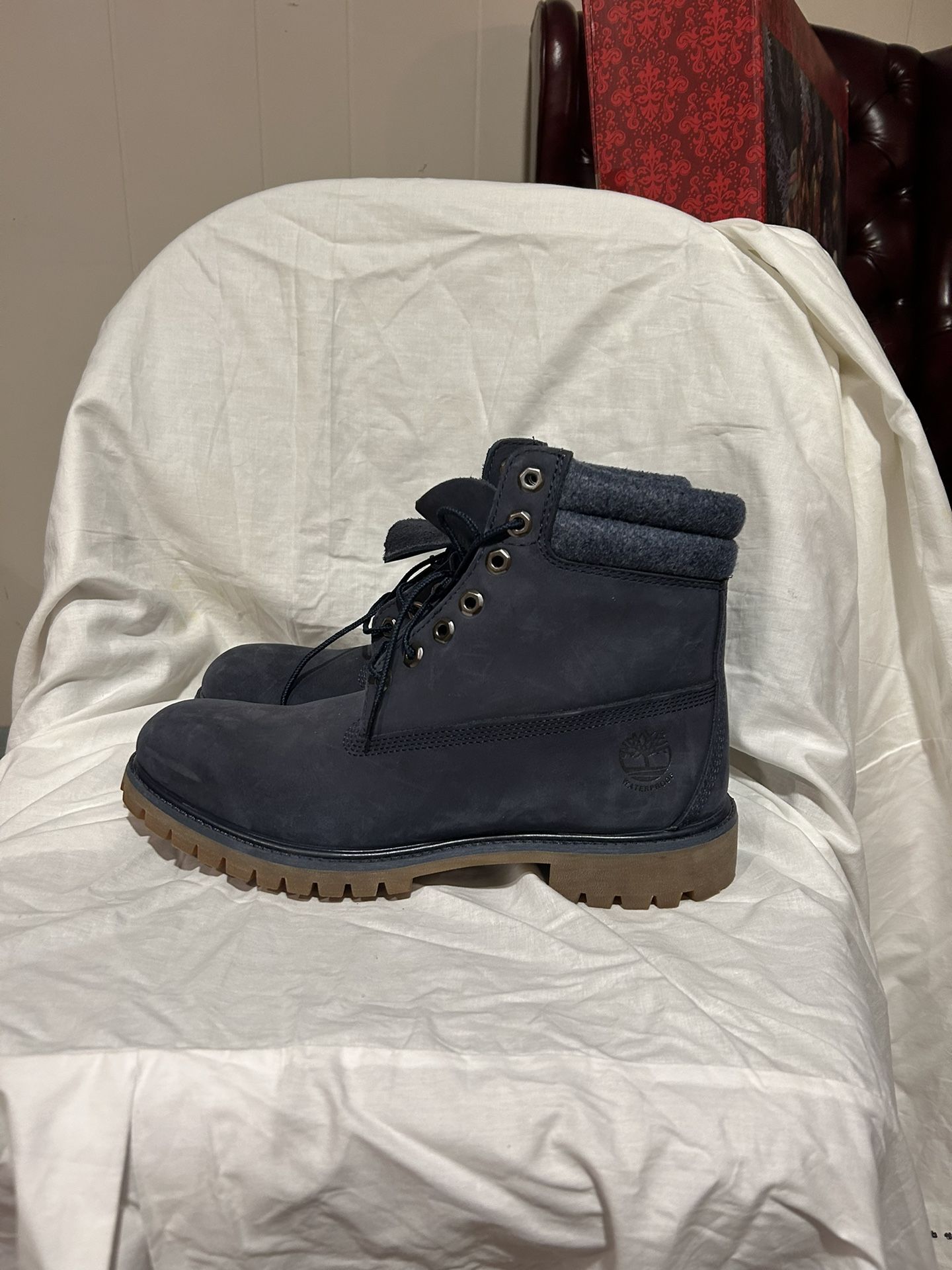 Navy Timberlands