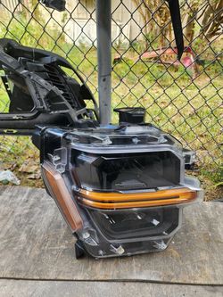 2024-2025 Ford F150 F-150 Headlight Passenger Side Original
