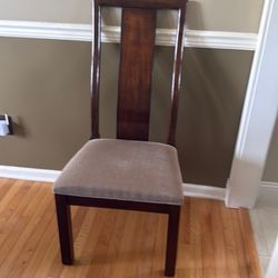 Dining room chairs (8)