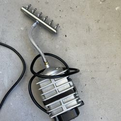 Water Pump With 6 Hose Attachment 