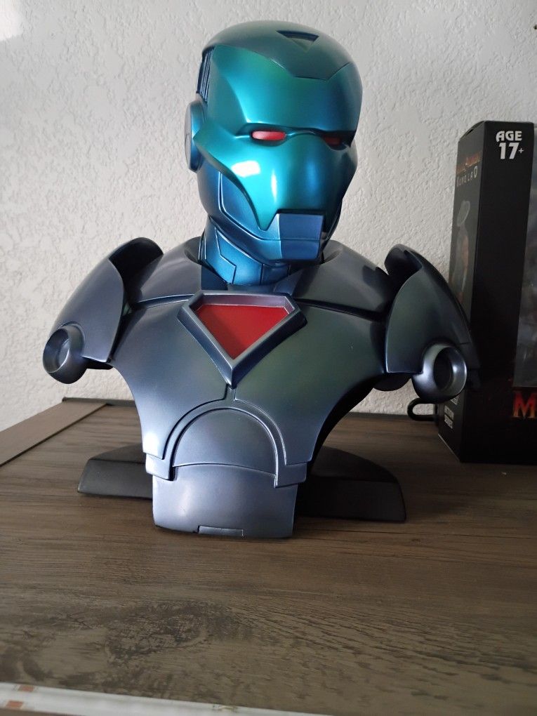 Sideshow Collectibles Legendary Scale Bust