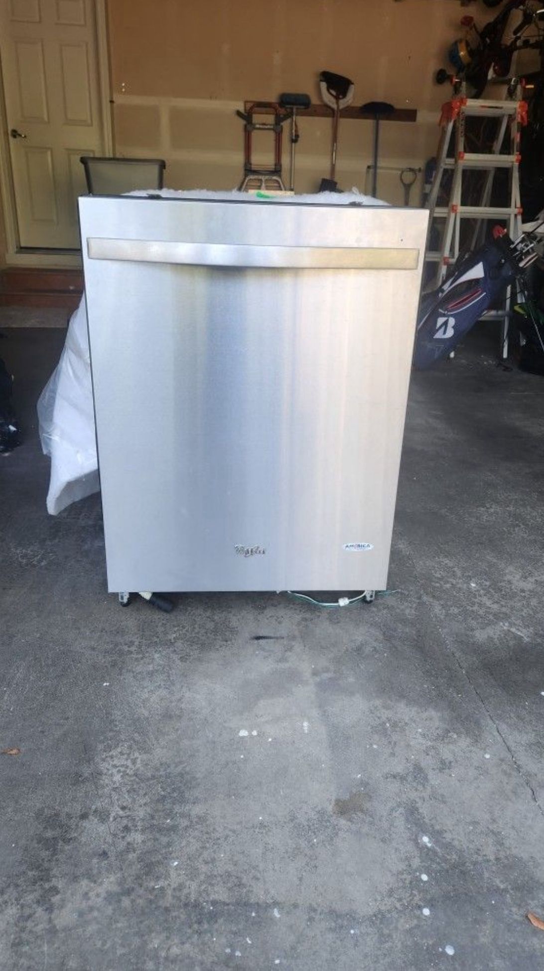Whirlpool Dishwasher