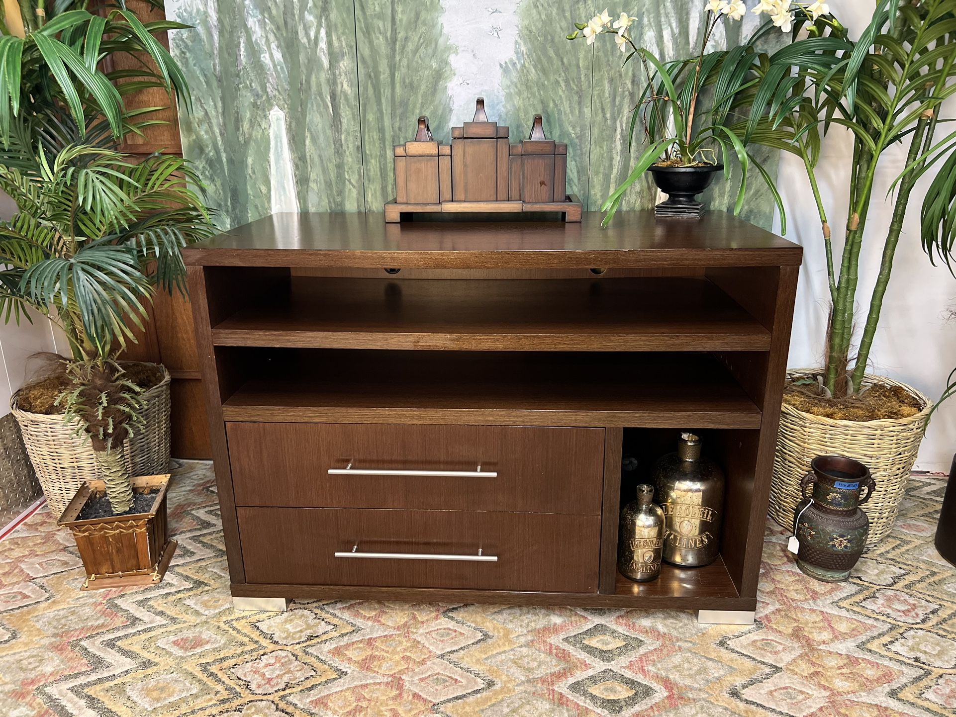 TV Stand Media Entertainment Cabinet Table (Delivery Service Available)
