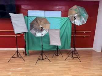 Photo Greens Teen Lights And Tripods