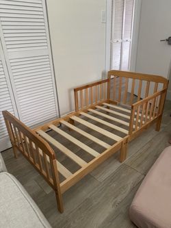 Wooden Toddler Bed Frame
