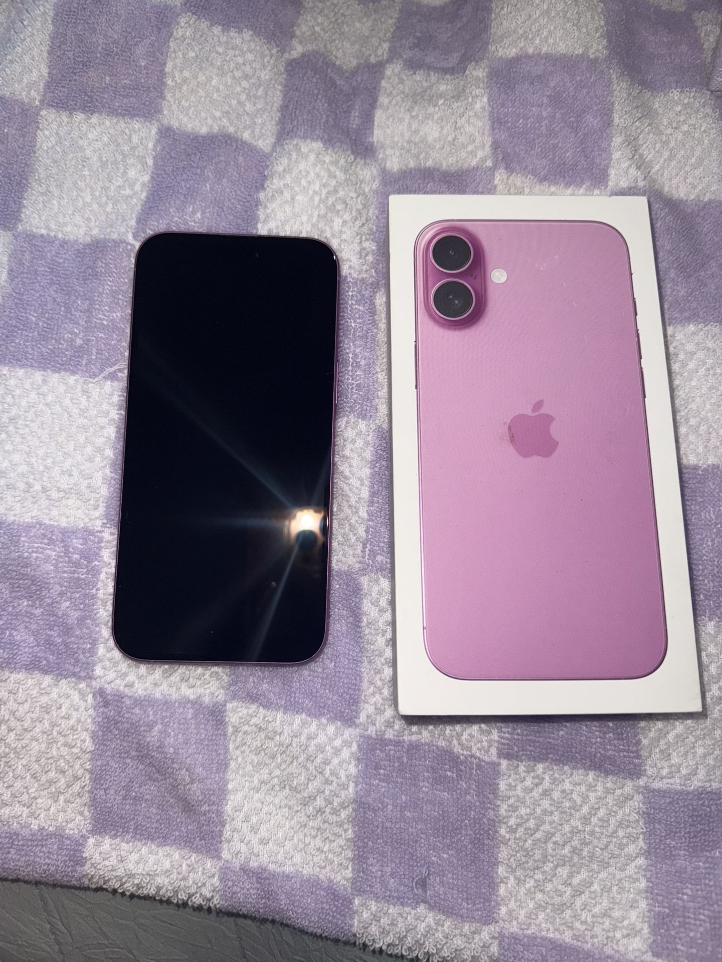 iPhone 16 Plus 