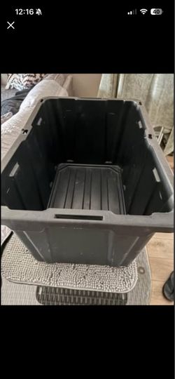 Large Heavy Duty Storage Bin (Crack in Side)