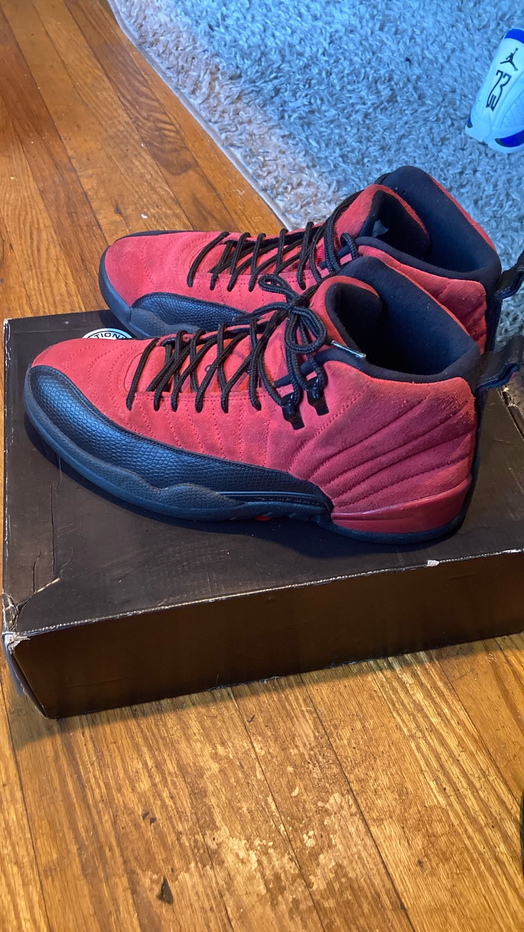 Air Jordan 12 reverse Flu Game Red
