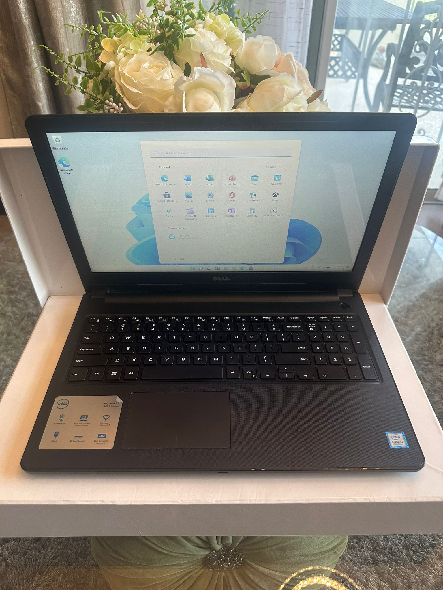 Dell Inspiron 15 Touchscreen Laptop 15.6" Intel Core i3 8GB 256GB SSD Windows 11 and Office - $129