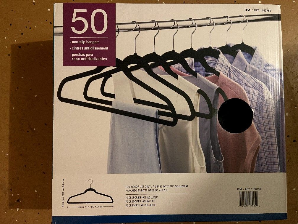 Pickup From LebnonTN 37087.Brand New 50pieces Black Velvet Hangers With Box s