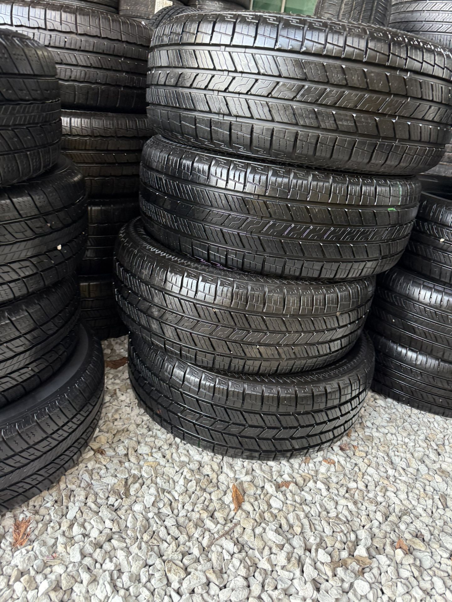 4 Tires 235 55 R18 