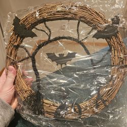 Halloween Bat Grapevine Wreath – Rustic Front Door Decor