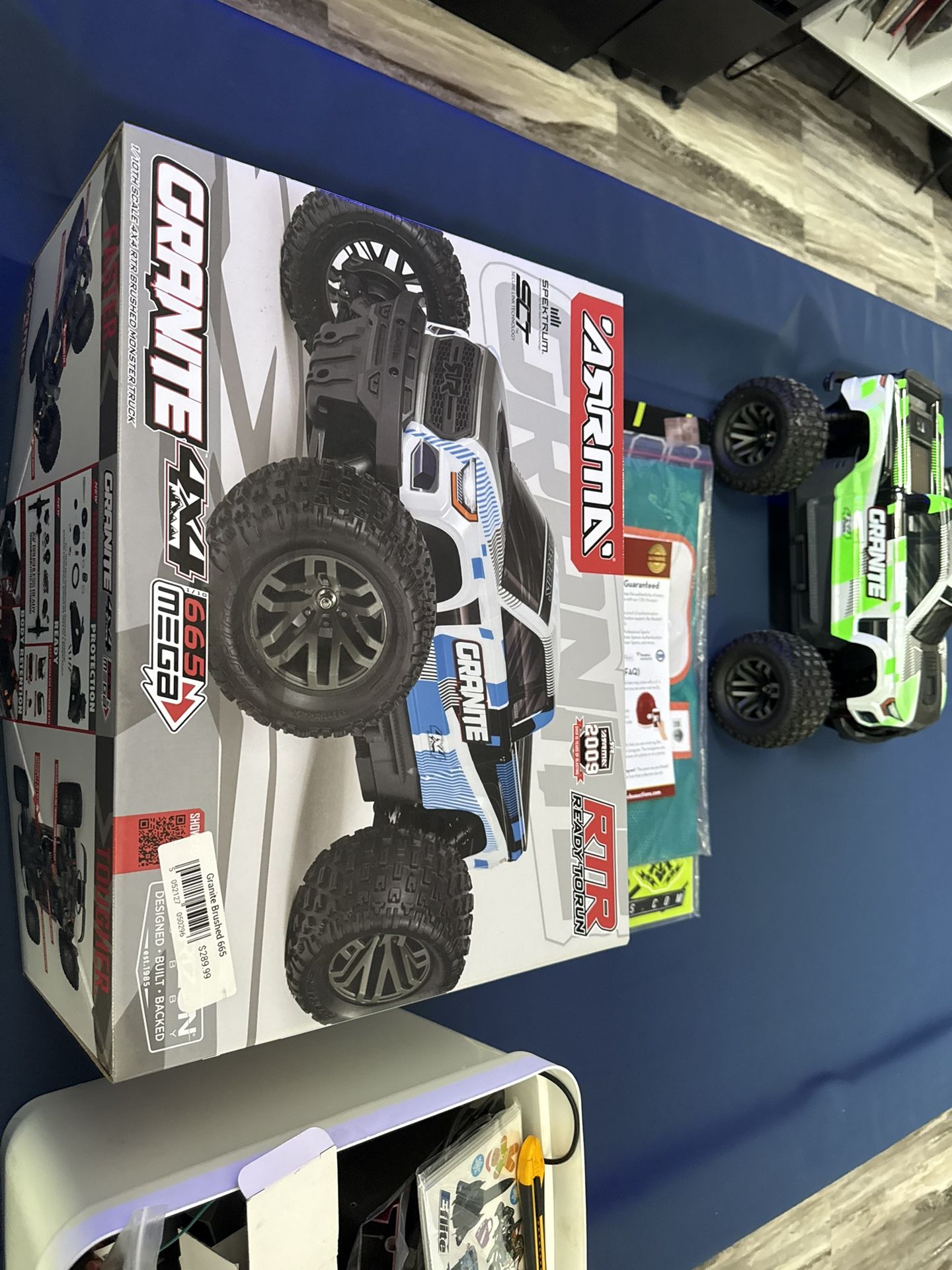 RC Cars And Lots Parts