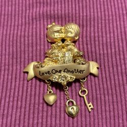 Precious Moments Brooch Pin Love one Another Gold Tone Vintage 1996