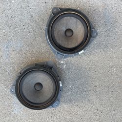 Stock Mr2 Spyder Speakers