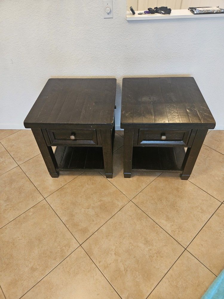 Nightstands dark brown with draw