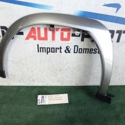 2brokenclips 2019 - 2023 LEXUS UX200h F-sport LEFT FRONT FLARE MOLDING OEM AX72244