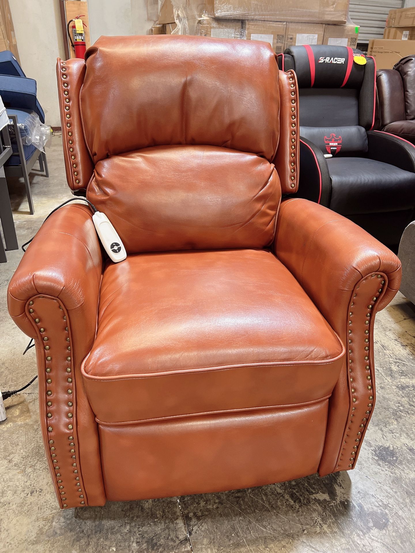 Beautiful brown only one ⛱️⛱️.. Lift Chair Recliners, Electric Power Lift Chairs Recliners for Elderly Up to 360 LBS Faux Leather Lazy Recliner for Li