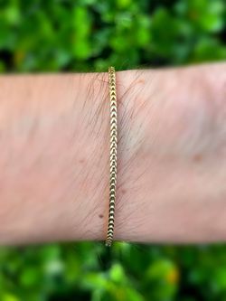 10k yellow gold Franco bracelet 8.5" 2 mm width.