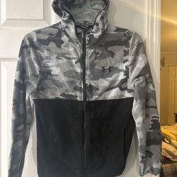 Under Armour Kids Hoodie & Quarter-Zip Bundle – Youth M