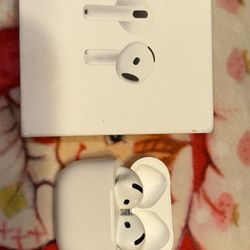 Air Pods 4’s
