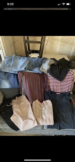 Woman’s maternity clothing- over 12 items!!!