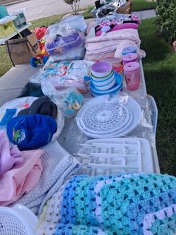 YARD SALE LAST DAY TODAY SUNDAY 9/13 ** Highland Drive, Arlington 76010