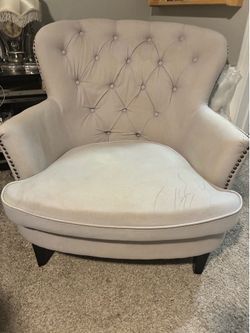 Accent wing  chair