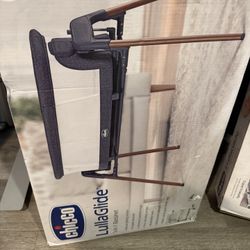 Chicco Lullaglide Baby Bassinet