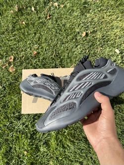 Adidas Yeezy 700 V3 Alvah