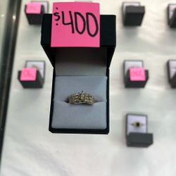 10k Diamond Ring 