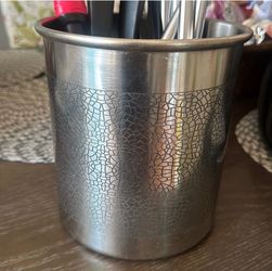 Kitchen utensils