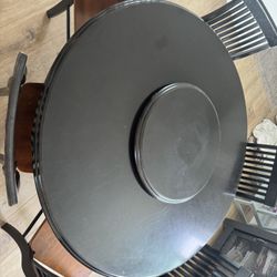 Dining Room Table & Chair Set