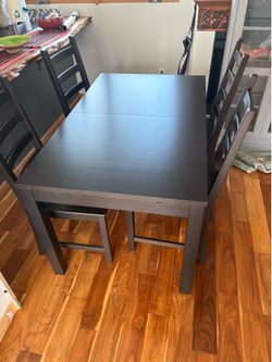 Dining table and 4 chairs
