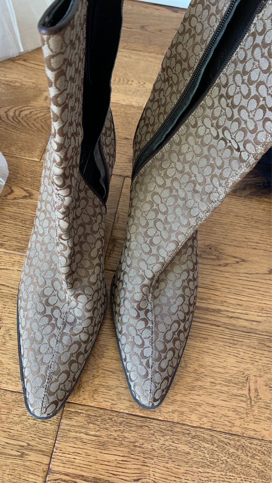 Coach boots