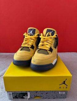 Air Jordan 4 Retro “Lightning”