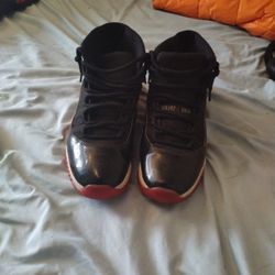 Air Jordan 11 BREDS