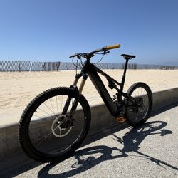 2025 Specialized Turbo Levo Gen 4 Pro S5 28 MPH Apple FIND MY ONLY 159 MILES