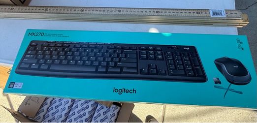 Logitech MK270 Wireless Keyboard and Mouse Combo