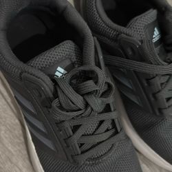 Adidas Women Size 6 1/2 Grey 