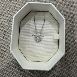 Swarovski Pend Pv White Necklace