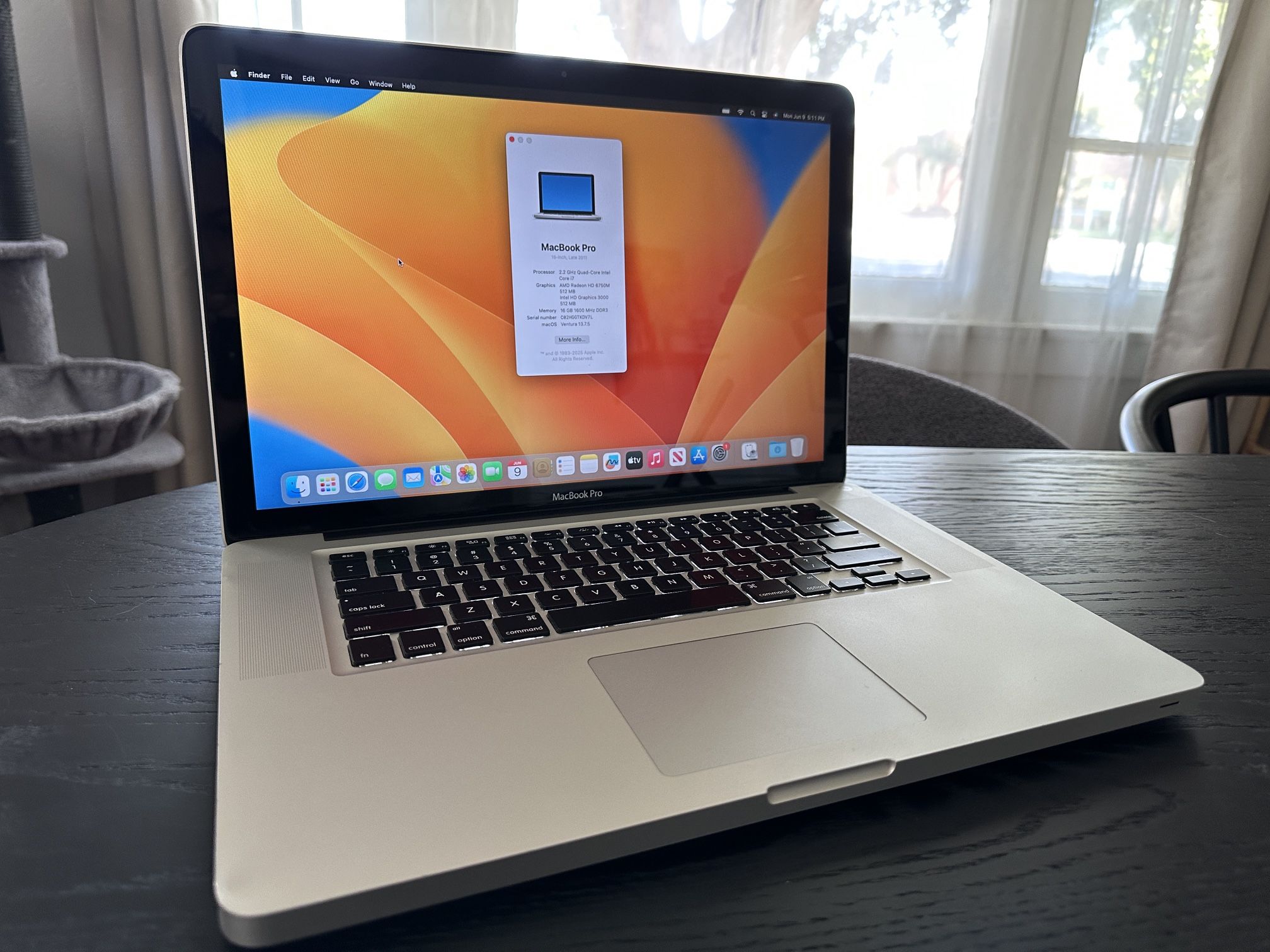 MacBook Pro 15" inch 2011
