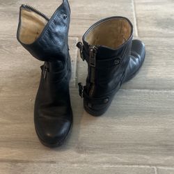 Black boots FRYE
