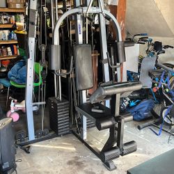 Sports training station