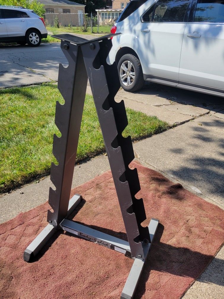 BODY SOLID. A-FRAME DUMBBELL RACK HOLDS 6 SETS
116th S HALSTED. DELIVERY AVAILABLE
$70 . CASH ONLY AS IS