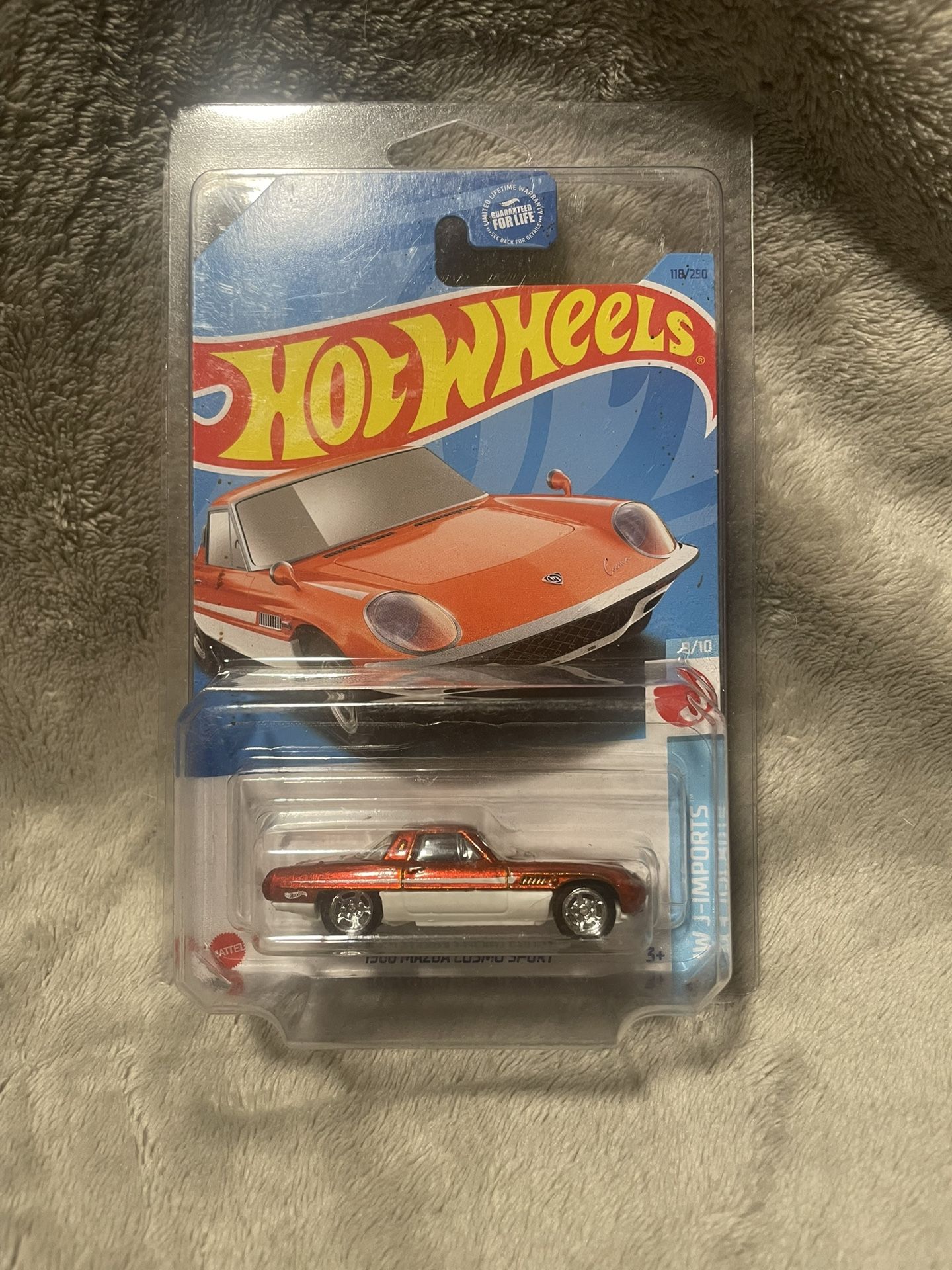 Hot Wheels Mazda Cosmo Sport Super Treasure Hunt