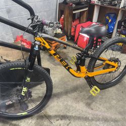 Enduro Trek Fox Suspension 10 Th 10! 12 Gears 
