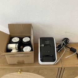 Brother QL-800 Label Printer With Box Of Label