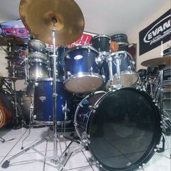 Complete Drum Set 🥁  !! $280 Or Best Offer !! 